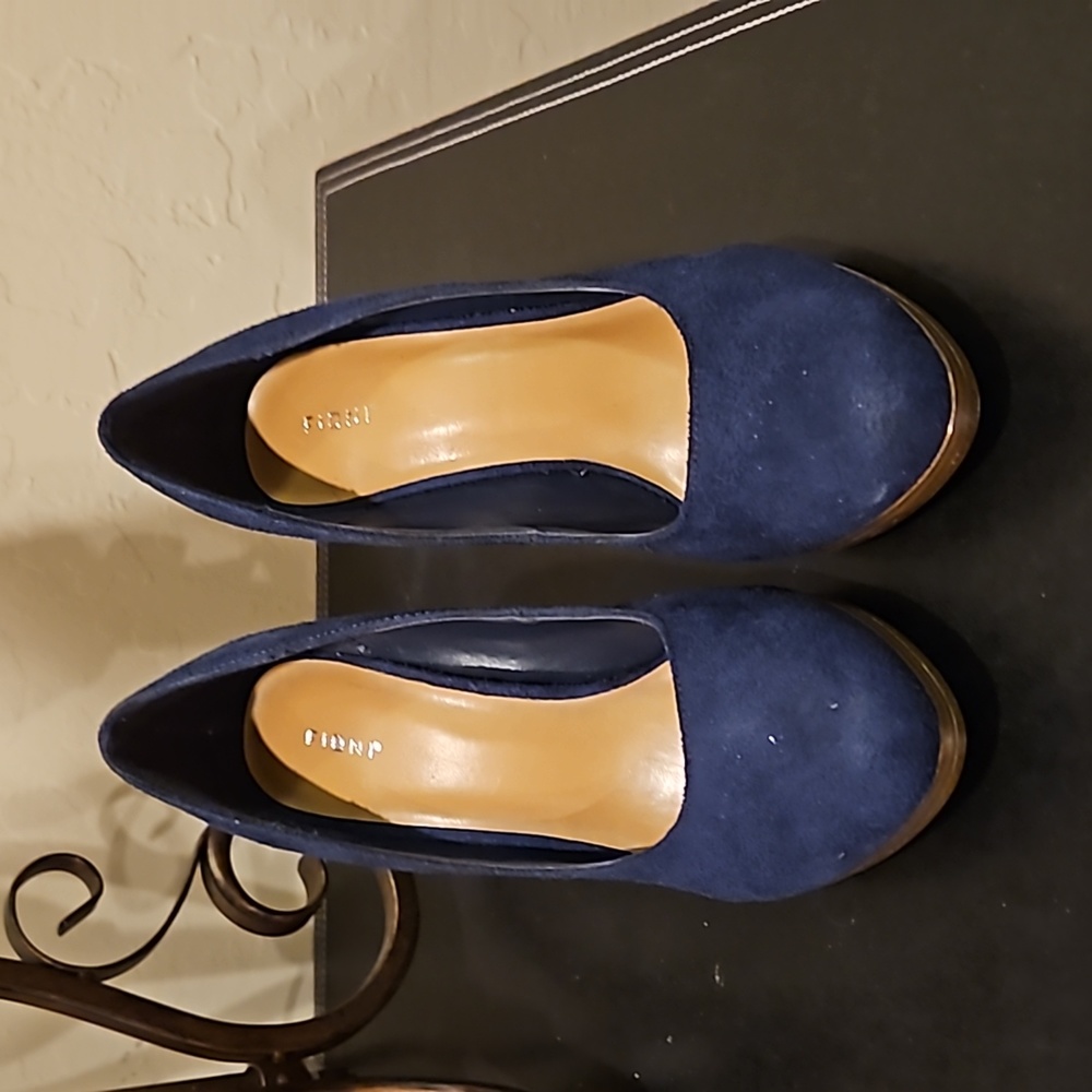 Navy Pumps, Size 5.5 by FIONI